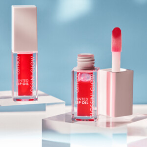 Catrice Glossin' Glow Tinted Lip Oil 020 Drama Mama - 3.89 euro