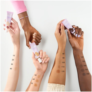 essence SKIN Tint 70 - 3.99 euro