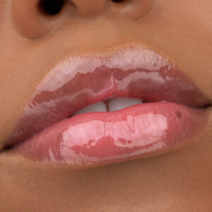 2x essence Juicy Bomb Shiny Lipgloss 102 Witty Watermelon - 2.21 euro