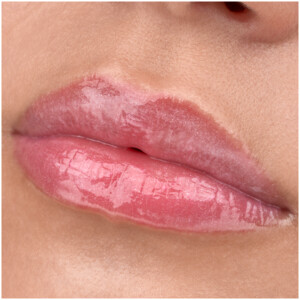 essence What The Fake! Plumping Lip Filler 01 oh my plump! - 3.49 euro