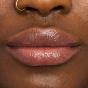 essence Extreme Shine Volume Lipgloss 09 Shadow Rose - 2.59 euro