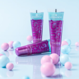 2x essence Juicy Bomb Shiny Lipgloss 105 Bouncy Bubblegum - 2.29 euro
