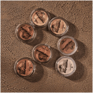 essence Mattifying Compact Powder 04 Perfect Beige - 2.79 euro