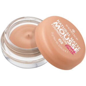 essence Natural Matte Mousse Foundation 02 - 4.35 euro