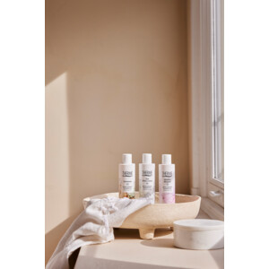 6x Therme Moisturising Shower Oil Mindful Blossom - 46.09 euro