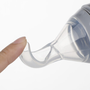 Haakaa Zuigfles Squeeze met lepel - 18.45 euro