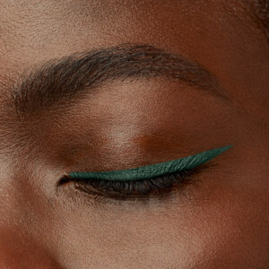 Bourjois Contour Clubbing Waterproof Oogpotlood Green Comes True 70 - 8.59 euro