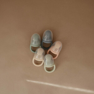 Mushie Fresh Food Feeder Blush - 14.25 euro