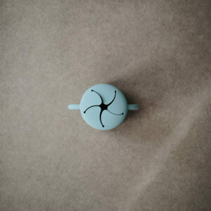 Mushie Snack Cup Cambridge blue - 12.75 euro