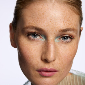 Catrice Aloe Vera Eyeshadow Stick 080 Ocean Depths - 4.69 euro