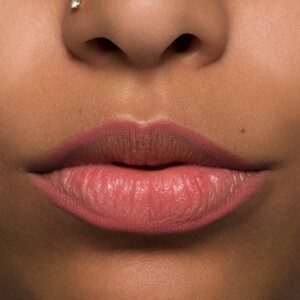 essence 8h Matte Comfort Lipliner 12 Cushion Talk - 1.89 euro