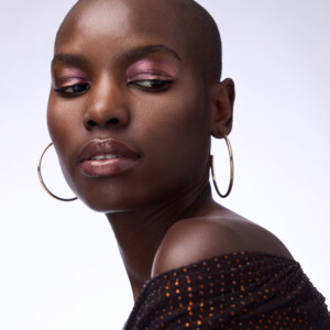 Catrice Space Glam Chrome Eyeshadow 050 Cosmic Coral - 3.85 euro