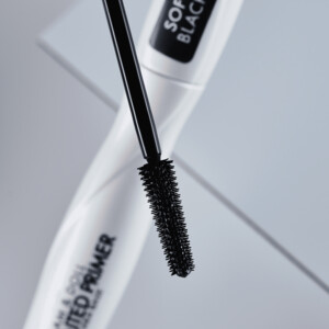 Catrice Glam & Doll Tinted Primer Mascara Base - 4.69 euro