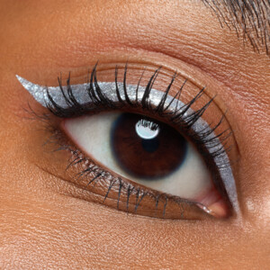 Catrice Space Glam Liquid Effect Eyeliner 010 Silver - 4.69 euro