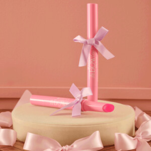 essence FaBOWlous Jelly Lipstick 01 Be My Bow Bae! - 3.29 euro