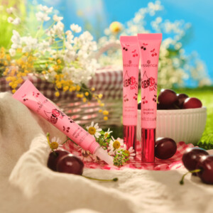 essence So Cherry Peptide Lipgloss 02 Cherry, Cherry Baby! - 3.05 euro