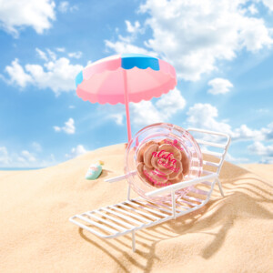 essence Aloha, Babes! Flower Highlighter 01 Paradise. Glow. Repeat. - 3.19 euro