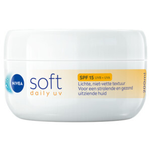 3x NIVEA Soft Daily UV SPF15 - 23.09 euro