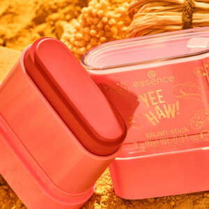 essence YEE HAW! Blush Stick 01 - 4.75 euro