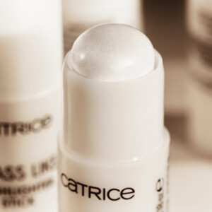 Catrice Glass Like Highlighter Stick 010 Keep It Glassy - 4.95 euro