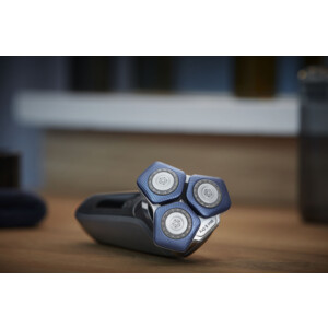 Philips Shaver Series 7000 + 3 Extra Cartrides - 173.99 euro