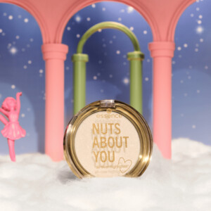 essence Nuts About You All-Over Highlighter 01 - 3.85 euro