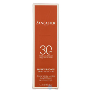 Lancaster Infinite Bronze Tinted Protection Cream Light SPF30 - 18.25 euro