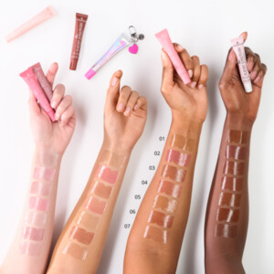 essence The Super Peptide Glossy Lip Treatment 07 Sugardorable - 2.95 euro