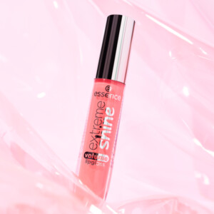 essence Extreme Shine Volume Lipgloss 20 Peach Please - 2.29 euro