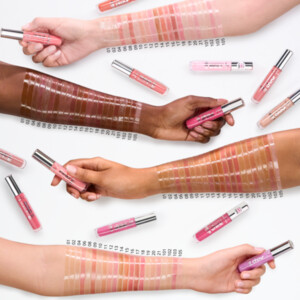 essence Extreme Shine Volume Lipgloss 21 Pretty In Pink - 2.29 euro