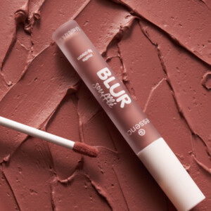 essence Blur Soufflé Matte Lip Cream 02 Spice Filter - 2.95 euro
