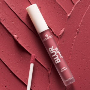 essence Blur Soufflé Matte Lip Cream 05 Crush Hour - 3.49 euro
