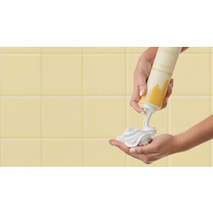 Deserved Shower Foam Honey Greek Yogurt - 6.95 euro