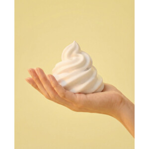 Deserved Shower Foam Honey Greek Yogurt - 6.95 euro