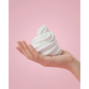 6x Deserved Shower Foam Strawberry Milkshake - 38.99 euro