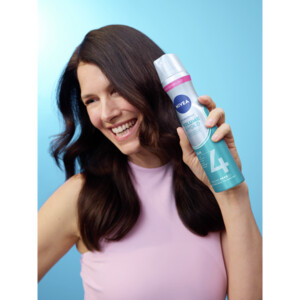 3x NIVEA Styling Spray Hold 4 Volume Care - 17.02 euro