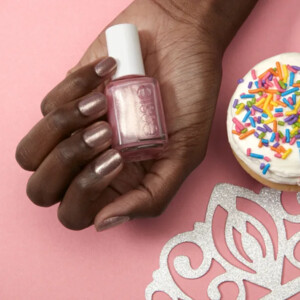 Essie Top Coat 514 Birthday Girl - 7.55 euro