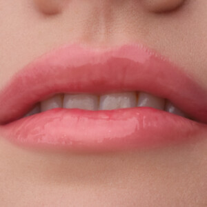 Catrice Shine Supreme Lip Oil 060 Honey Shot - 3.95 euro