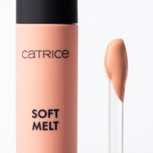 Catrice Soft Melt Liquid To Powder Eyeshadow 020 Peach Fuzz - 3.95 euro