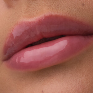 Catrice Glaze Guard Lip Treatment SPF50 030 Mentally Elsewhere - 4.79 euro