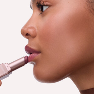 Catrice Bare Touch Lip Oil Balm 030 Bubbly Friday - 3.95 euro