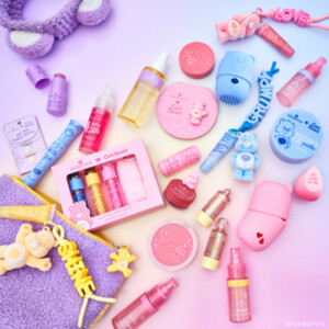 essence Care Bears Lipgloss Keychain 02 Lots Of Love - 4.89 euro