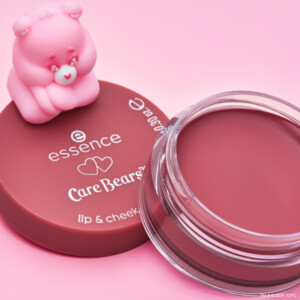essence Care Bears Lip & Cheek Balm 01 Beary Soft - 3.45 euro