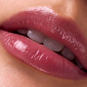 Catrice PDRN Moisture Lip Butter C040 Berry Mousse - 3.95 euro