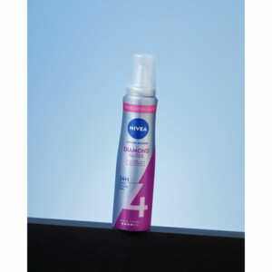 NIVEA Haarmousse Diamond Gloss - 7.29 euro