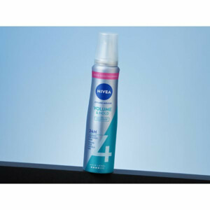 NIVEA Haarmousse Volume Care - 7.29 euro
