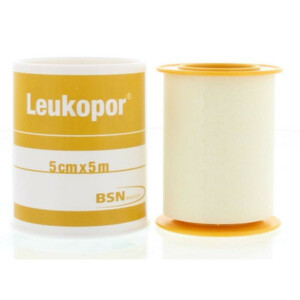 Leukopor Hechtpleister 5 m x 5 cm - 7.75 euro