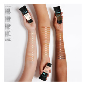 Maybelline Fit Me Matte + Poreless Foundation 124 Soft Sand - 9.89 euro