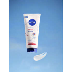 NIVEA Handcrème Repair - 6.65 euro