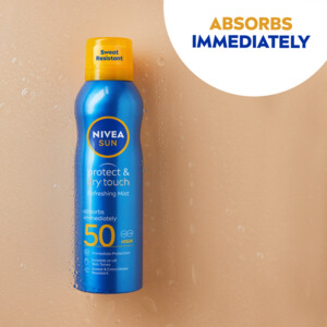 NIVEA Sun Protect en Dry Touch Verfrissende Vernevelende Spray SPF 50 - 28.99 euro